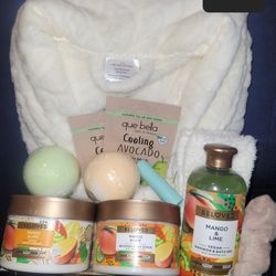 Valentine's Basket. Valentine's Gift Set Bathrobe Spa Kit Birthday Gift. San Valentin