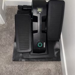 Cubii Jr. Seated Elliptical with Built-in Display Monitor and Mat