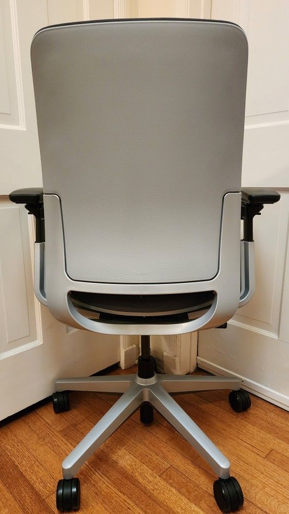 Steelcase Amia Office Chair - Made 2019
