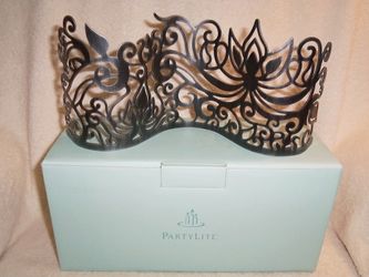 Partylite Beautiful Lotus Scroll Centerpiece. New in Box.