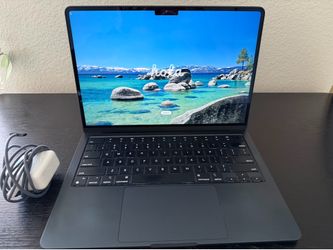 MacBook Air M2 Like New Perfect Condition