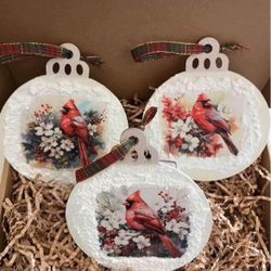 Cardinal Ornaments (3) 