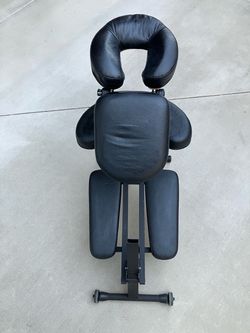 Earthlite portable massage chair