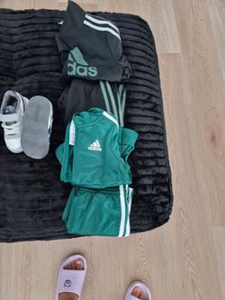 4T black and 3T green and shoes size 7