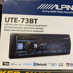 Alpine Ute -73 Bt Single Din Radio 