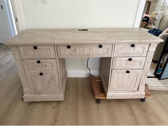 BRAND NEW DESK