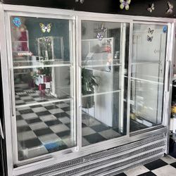 True brand Cooler - Restaurant, Flower Shop Cooler