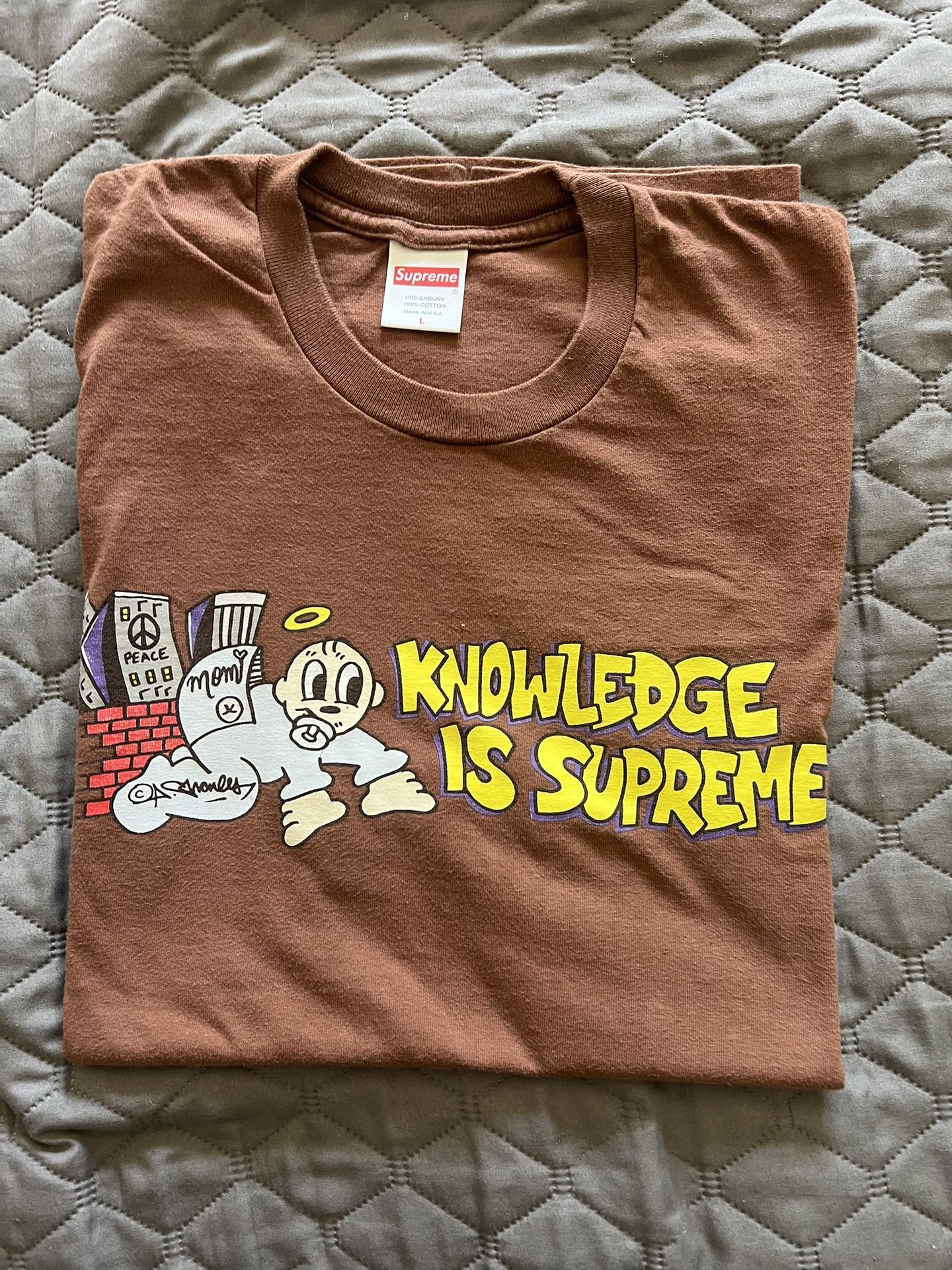 Large Supreme Knowledge Is Supreme tee (Used)