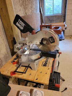 PENDING PICK UP Tool Shop Miter Saw