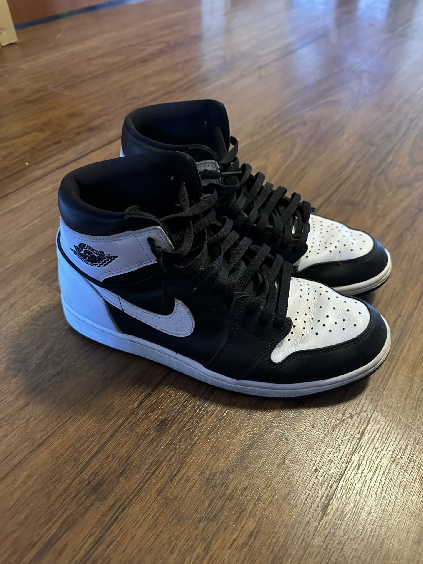 Air Jordan 1 Retro High OG 'Black White 2.0' Size 11.5