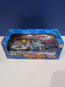 Hot Wheels Exclusive Funny Car Racing Team Set