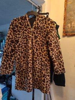Leopard print faux fur jacket, size L