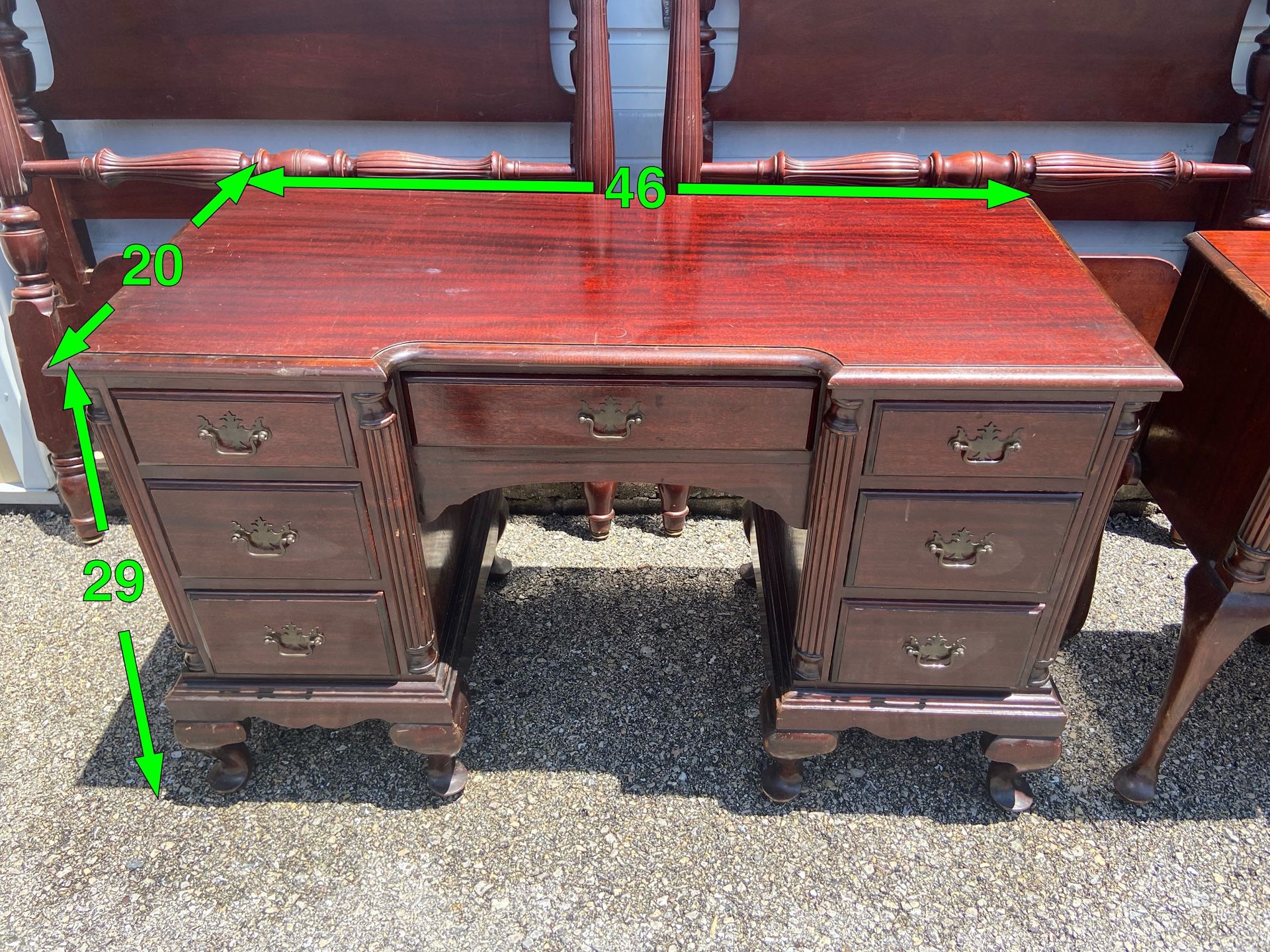 Vanity / Desk