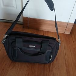 Shoulder luggage bag