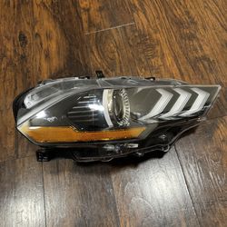 FOR SALE 2018-2023 FORD MUSTANG OEM LED HEADLIGHT
