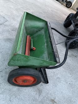 Spreader Feeder