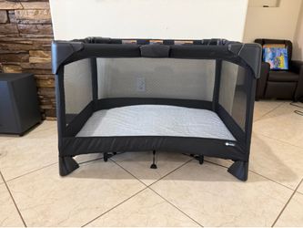 4Moms Pack & Play set