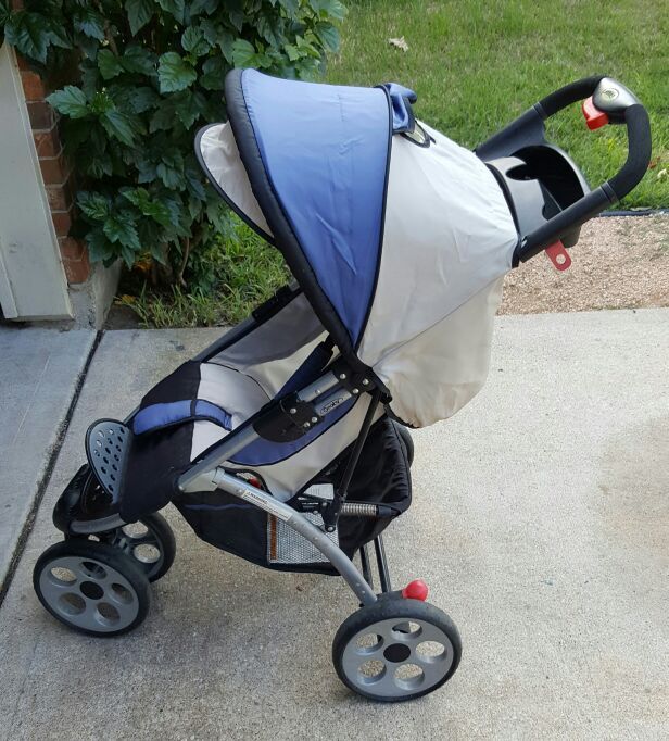 Safety 1st Geoby jogging stroller