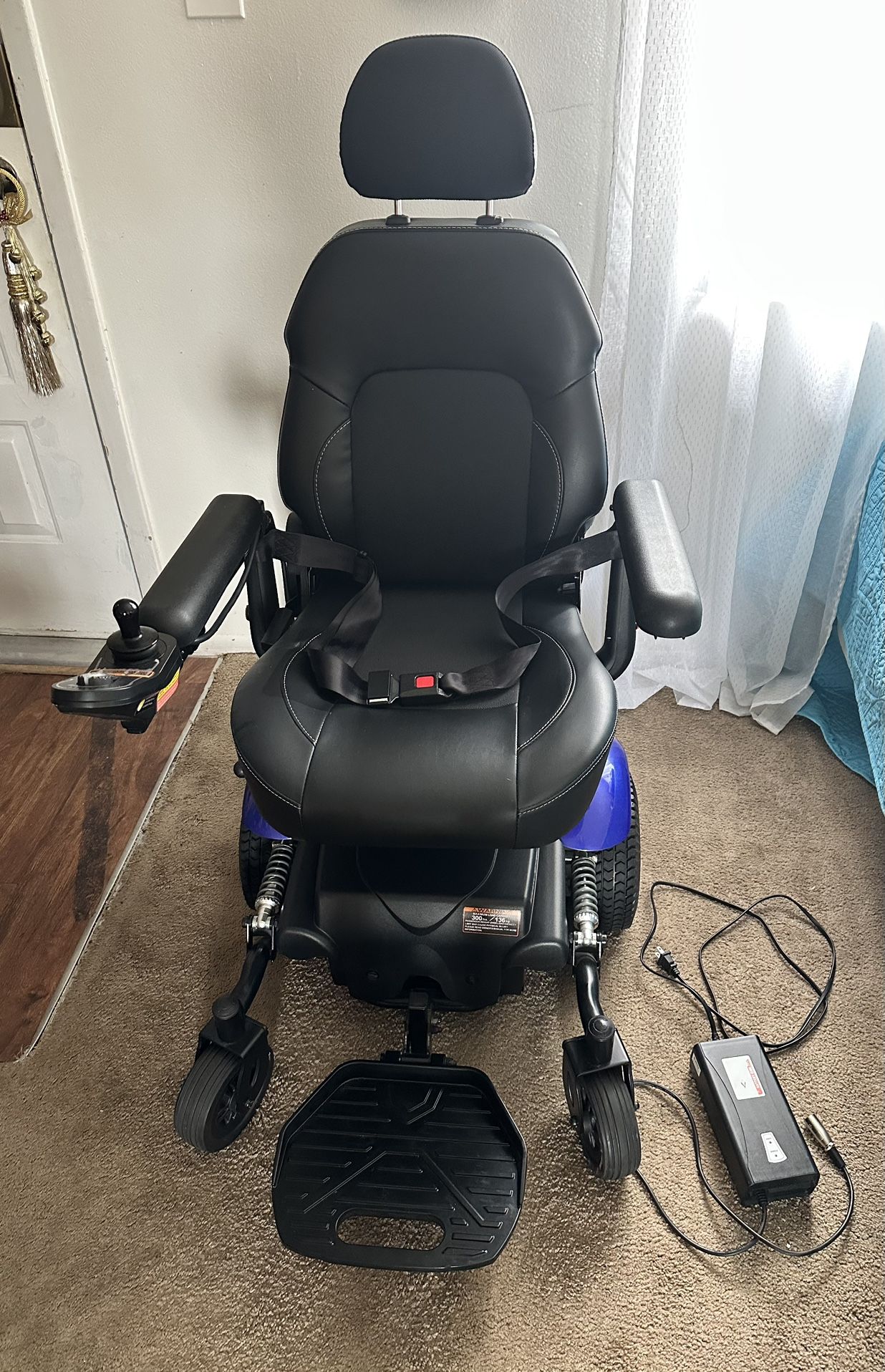Best Deal: MERITS Vision Sport Power / Electric Wheelchair in