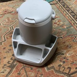 Diaper Genie Quick caddy And 3 Bag Refills