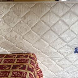 FREE Queen Mattress In Good Condition 