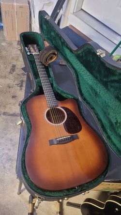 Martin USA  DCPA4 Dreadnought Cutaway Acoustic-Electric w/Case