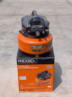 RIDGID 6 Gallon 150 PSI Portable Air Compressor – Used