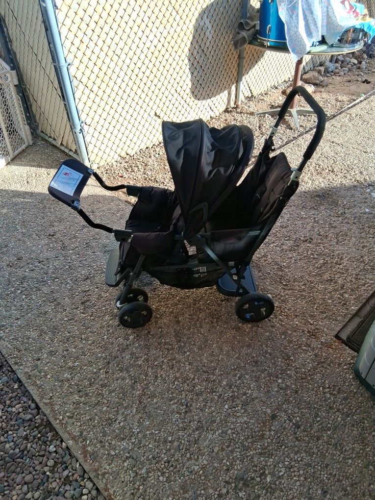 Joovy Dubbel Stroller Great Condition 60$