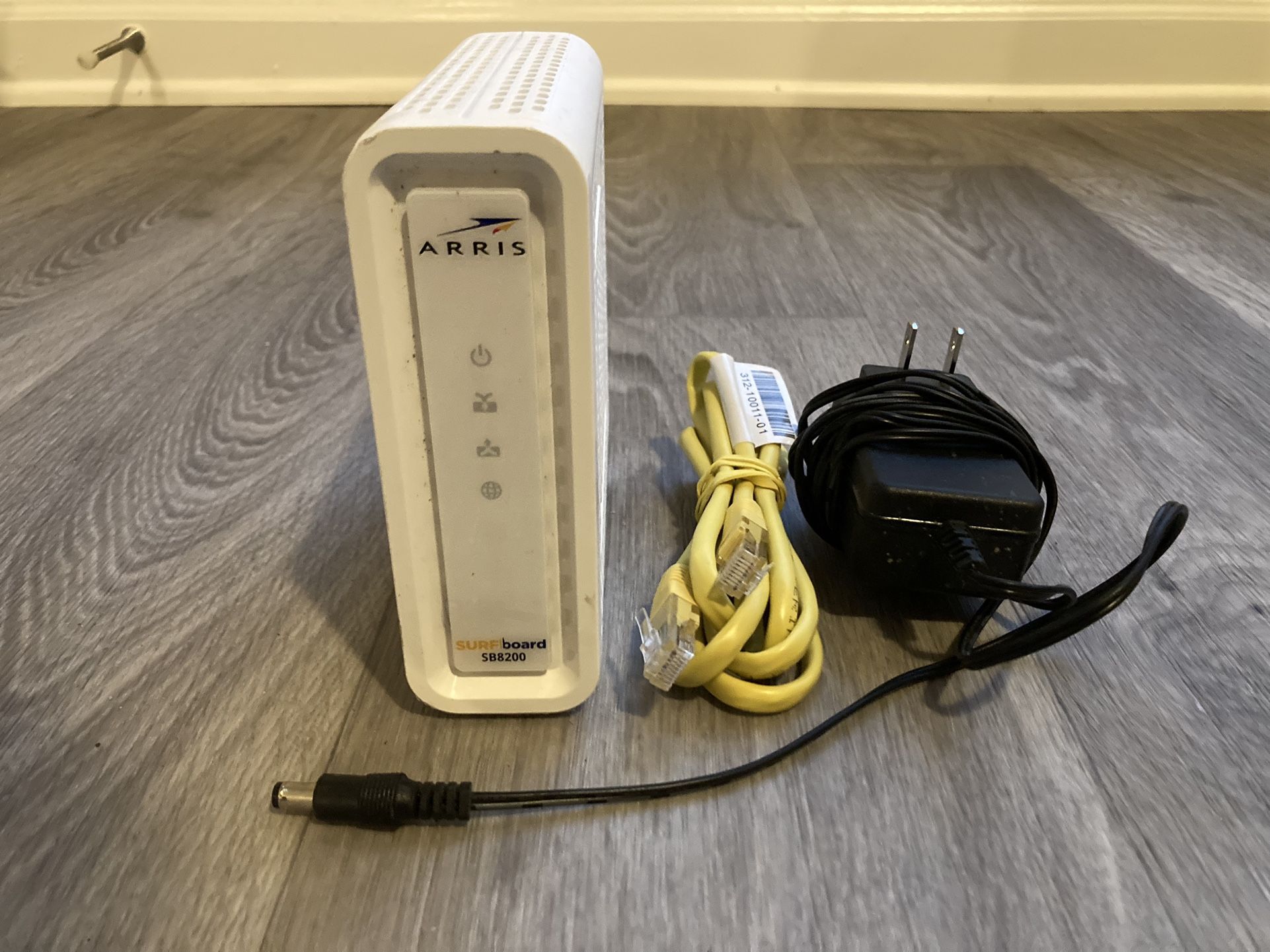 Modem ARRIS SURFboard SB6200