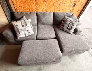 Grey Sectional Sofa with Chaise & Ottoman