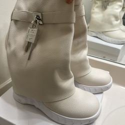 Shoes Size 41
