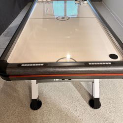  Air hockey Table PRISTINE- MD SPORTS Retail $600 Ask $300