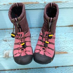 Keen waterproof pink snow hiking shellback boots big kids US5