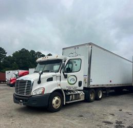 Volvo Freightliner Daycab 2014