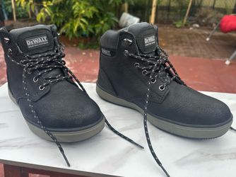DEWALT Industrial Work Boots Size 8.5 - Like New $85.00