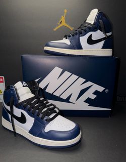 Jordan 1 “Midnight Navy” size 7y or 8.5w