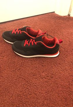 Kids shoes size 3 new