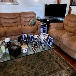 Living room set, sofa, love seat w recliner chair
