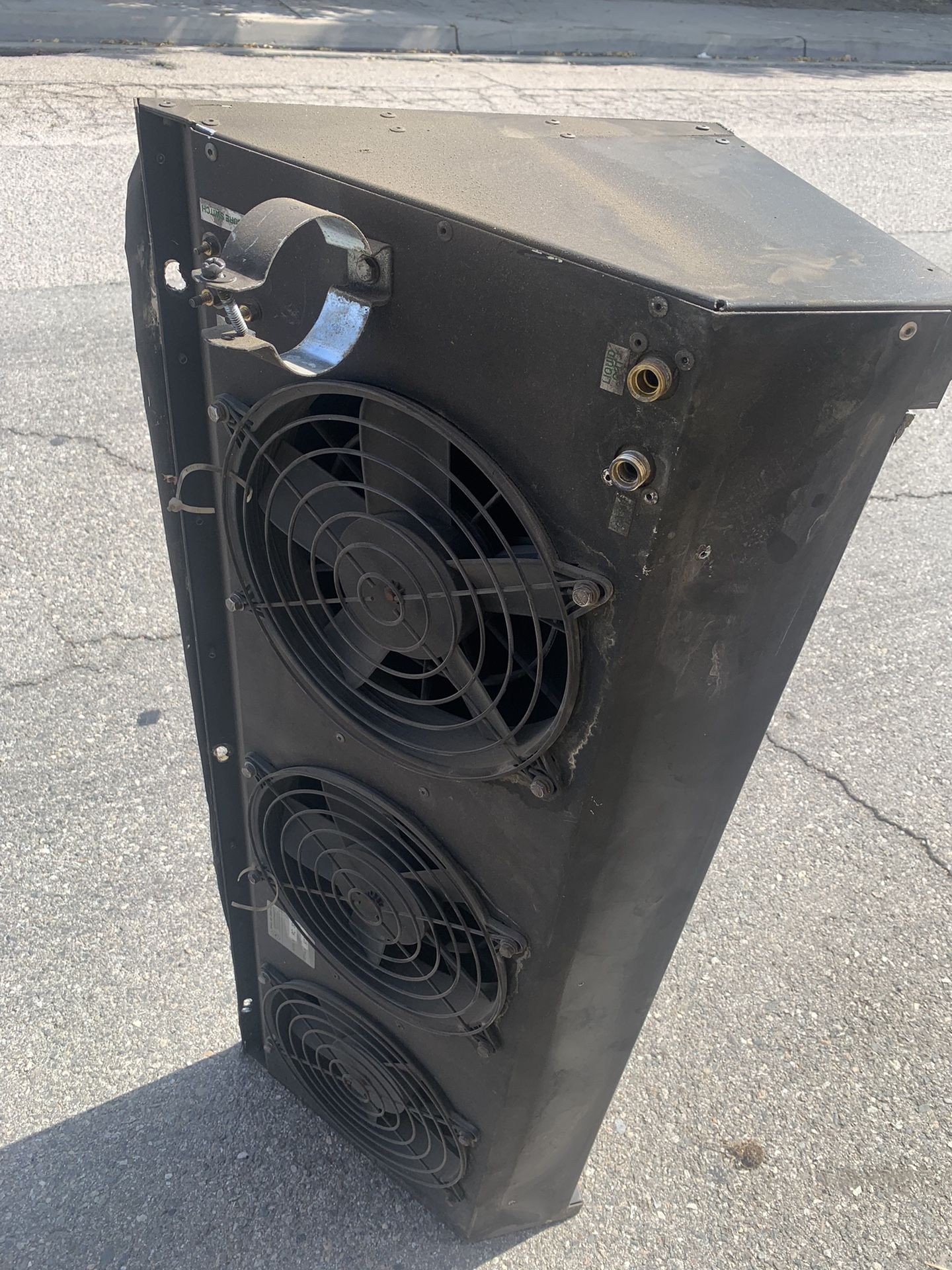 Large A/c Condenser With Triple Fans