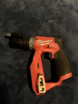 Milwaukee M12 FUEL 12V Lithium-Ion Brushless Cordless 4-in-1 Installation 3/8 in. Drill Driver