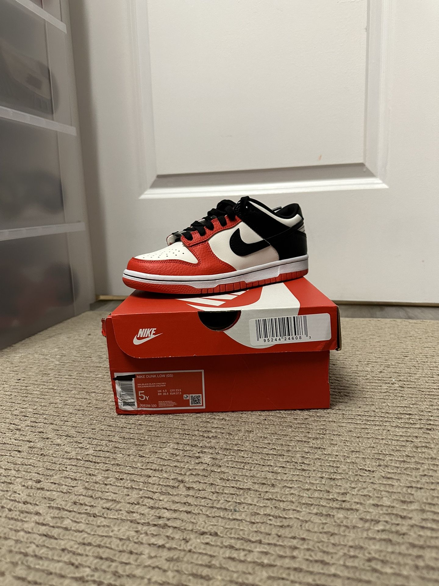 Nike Dunk Low Bulls Size 5y