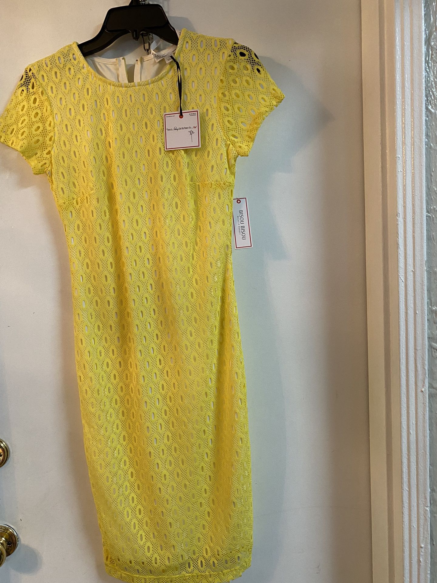 Short Sleeve Sunflower Yellow Lace Dress