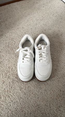 Alo White Low-Top Sneakers with Gum Sole