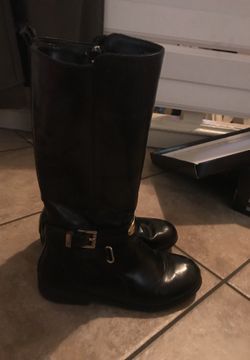 Boots size 2