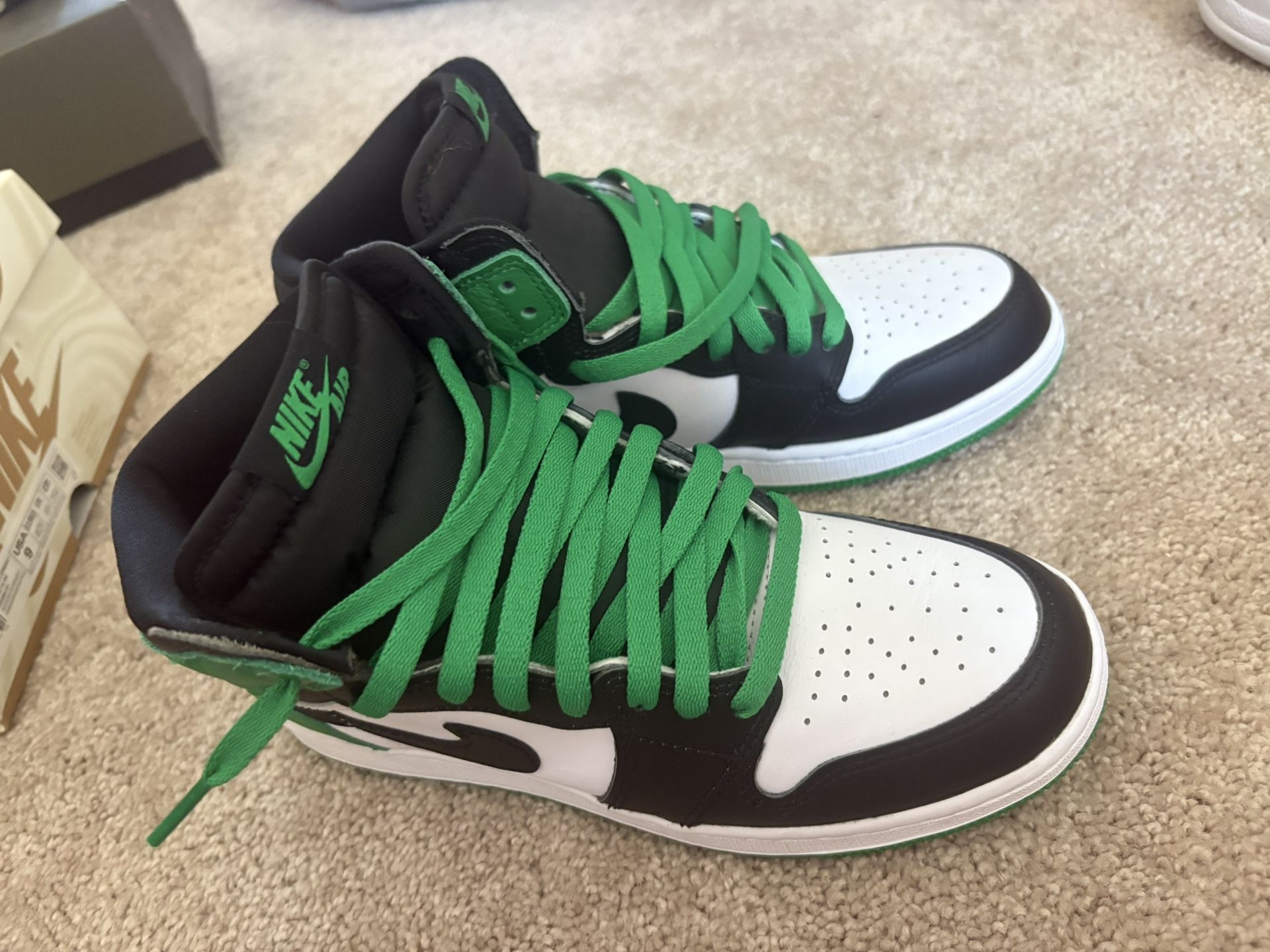 Jordan 1 Retro High OG lucky green
