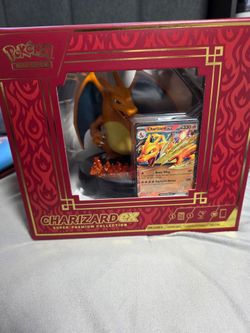 Pokemon Charizard super premium collection