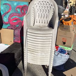 18 Lawn Chairs