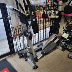 Slightly Used Sunny SF-E3912 Elliptical 