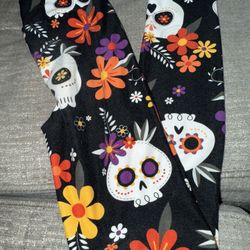 Lularoe Tween TW Halloween Dia de Los Muertos Sugar Skulls Leggings - Girls Size 6-8