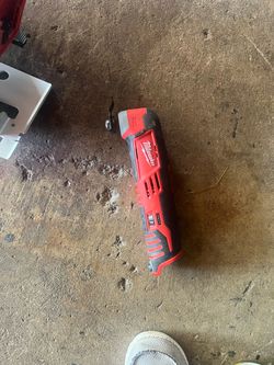 Milwaukee Cordless Oscillating Multi-Tool